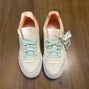 Reebok Club C Legacy Sneakers – Women’s Size 7 – New With Tags